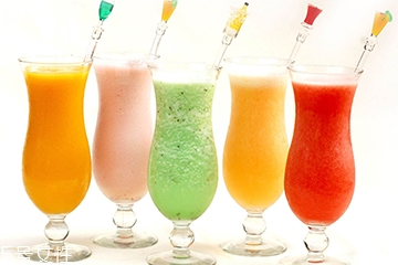 果汁是飲料嗎？果汁和飲料的區(qū)別