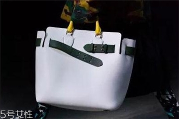 burberry the belt尺寸多大？巴寶莉貝爾特包有哪幾種尺寸？