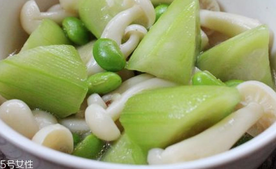 白玉菇長白毛是怎么回事？白玉菇長白毛還能吃嗎？