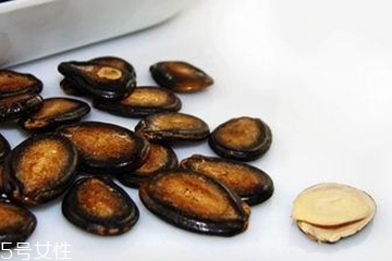 西瓜子是種子還在果實(shí)？西瓜子能種出西瓜嗎