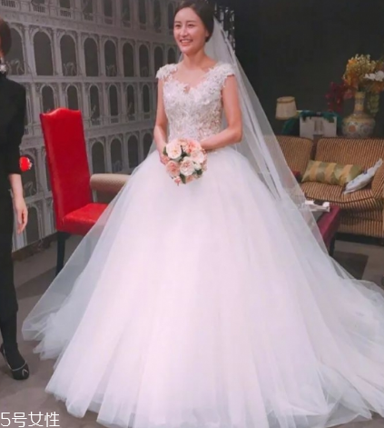 婚紗可以借給別人穿嗎？婚紗能不能借給別人？