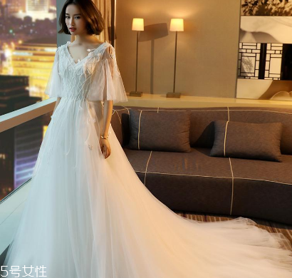 婚紗可以送人嗎？婚紗送人對(duì)婚姻有影響嗎？
