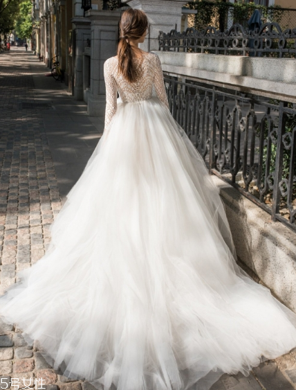 婚紗裙撐怎么折疊？婚紗裙撐怎么收起來？
