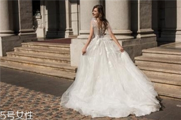婚紗裙撐怎么折疊？婚紗裙撐怎么收起來？
