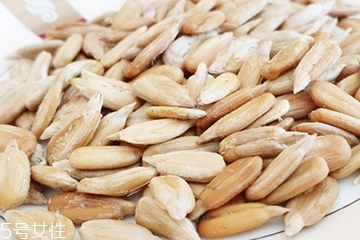 葵瓜子能多吃嗎？吃多了葵瓜子會(huì)怎樣？
