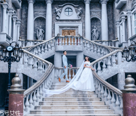 婚紗定金可以退嗎？婚紗定了還能退嗎？