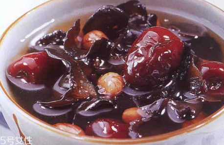 花生衣能代替紅棗嗎？花生衣和紅棗的區(qū)別