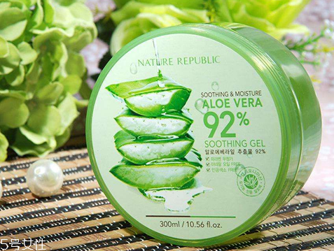 油皮能用蘆薈膠嗎？油性皮膚能用蘆薈膠嗎？