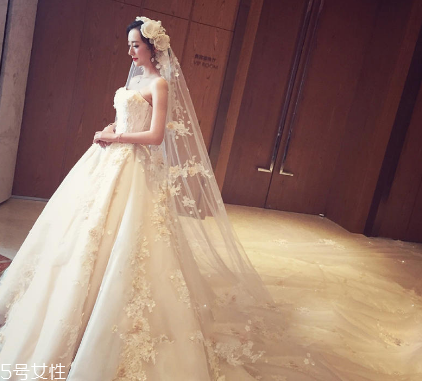 婚紗買回來(lái)要洗嗎？新買的婚紗要洗嗎？