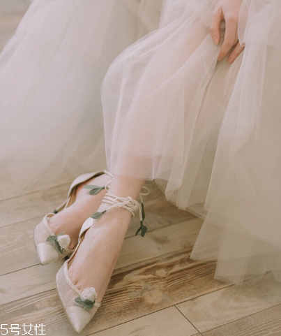 婚鞋要準備幾雙？結婚要幾雙婚鞋？