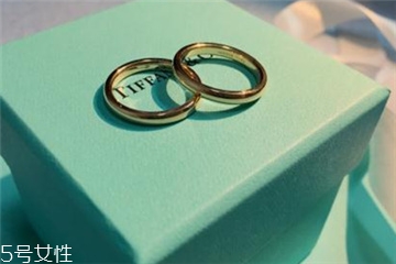 婚戒一般什么時(shí)候買(mǎi)？婚戒提前多長(zhǎng)時(shí)間買(mǎi)？