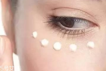 眼霜去眼袋哪個(gè)牌子好？什么眼霜去眼袋效果好？