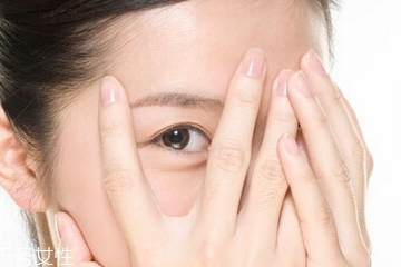 眼霜為什么辣眼睛？眼霜辣眼睛是怎么回事？