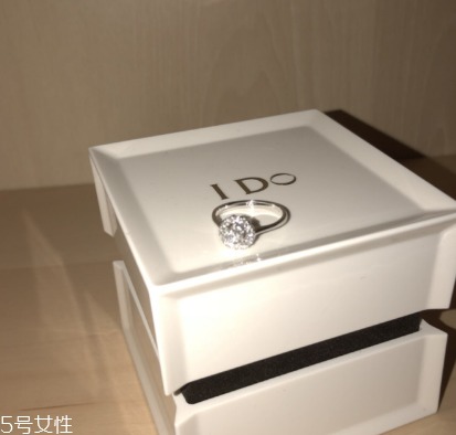 鉆戒清洗會(huì)損耗嗎？鉆戒清洗對(duì)鉆戒有傷害嗎？