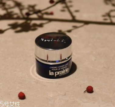 眼霜開封后保質(zhì)期多久？眼霜開封多久不能用？
