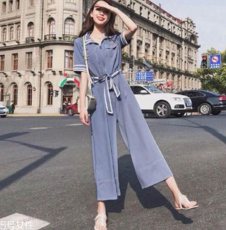 不會搭配衣服怎么辦？女生不會搭配怎么解決？