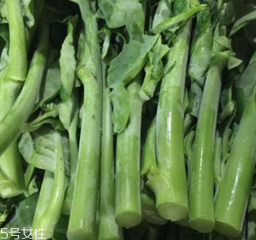 芥蘭能炒牛肉嗎？芥蘭炒牛肉的做法