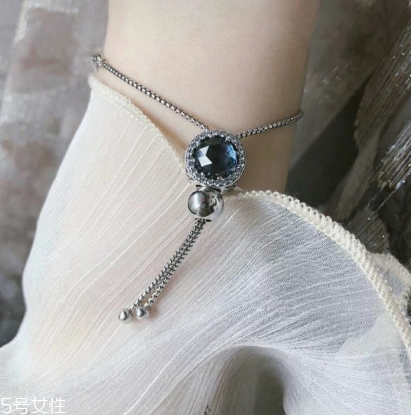 貓眼石怎么辨別真假？貓眼石真假鑒定方法