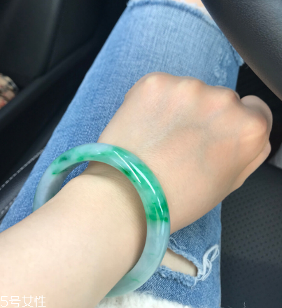 手鐲為什么不能戴左手？手鐲不能戴左手的原因