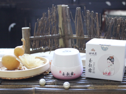 謝馥春玉顏霜要卸妝嗎？謝馥春玉顏霜搓泥嗎