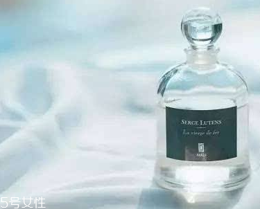 春天怎么噴香水最得體？春天噴香水注意事項(xiàng)