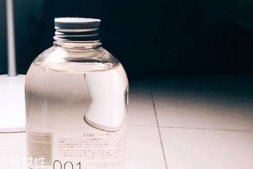玉肌洗發(fā)水控油嗎？玉肌洗發(fā)水有控油功效嗎？