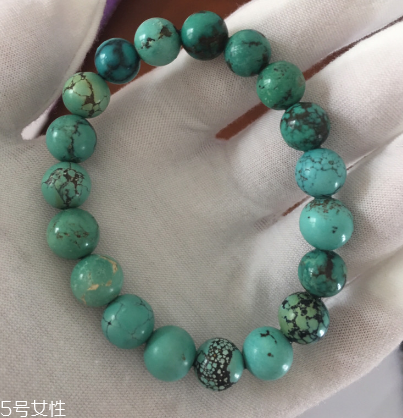 綠松石瓷度怎么看？綠松石手串瓷度識(shí)別方法