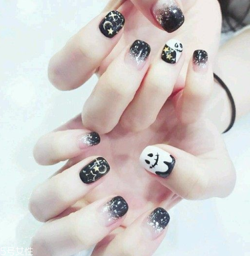 q版萬圣節(jié)美甲怎么做？q版萬圣節(jié)美甲教程
