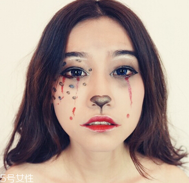 萬圣節(jié)蜘蛛眼妝怎么畫？2款蜘蛛眼妝詳細(xì)步驟