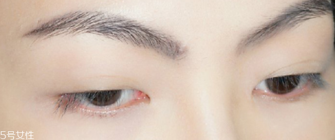 萬圣節(jié)蜘蛛眼妝怎么畫？2款蜘蛛眼妝詳細(xì)步驟