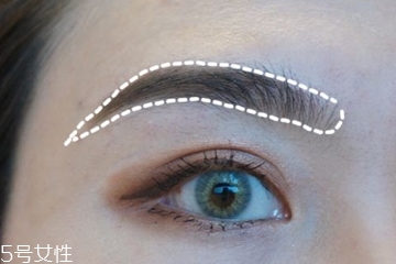 英倫毛流眉怎么畫(huà)？英倫毛流眉的畫(huà)法步驟