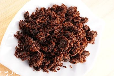 紅糖面膜用什么紅糖最好？用紅糖怎么敷臉美白？