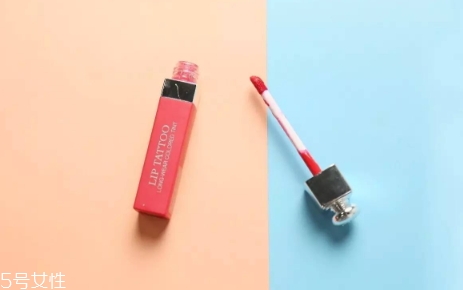 櫻桃粉口紅是什么顏色？櫻桃粉口紅試色圖片