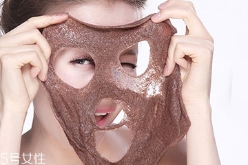 海藻面膜用什么水調(diào)最好？海藻面膜和什么調(diào)最好？