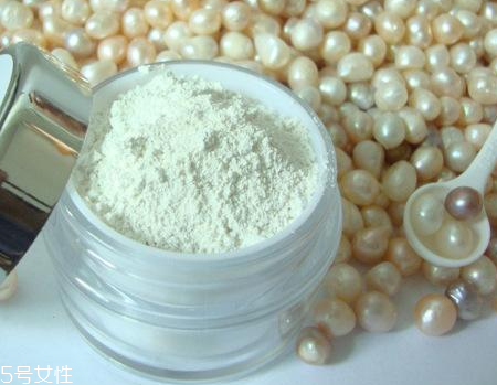 珍珠粉可以洗澡嗎？珍珠粉洗澡能去雞皮嗎？