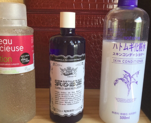 玫瑰水和薏仁水哪個(gè)好？玫瑰水和薏仁水對(duì)比
