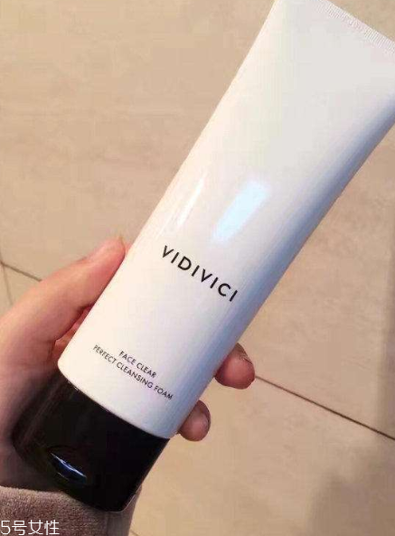 vidivici洗面奶適合什么年齡？vidivici洗面奶能卸妝嗎？