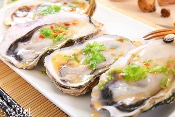 生蠔沒熟吃了會(huì)怎么樣？沒熟的生蠔吃了有什么后果