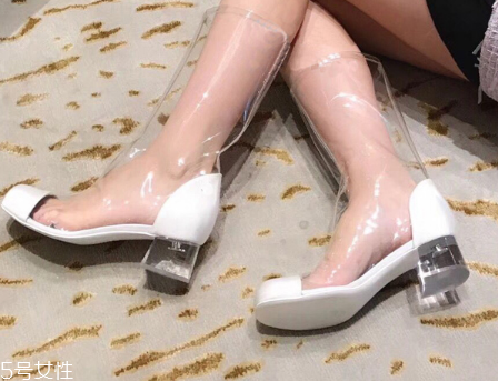 什么樣的涼鞋穿著舒服？這三款了解一下