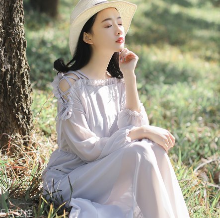 瘦人穿什么連衣裙好看？這三款讓你美上天