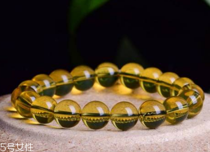 琥珀手鏈一般多少錢(qián) 幾百元就能買(mǎi)到