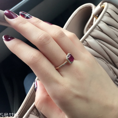 紅寶石戒指一般多少錢(qián) 看寶石品質(zhì)決定
