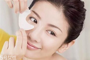 眼膜應(yīng)該什么時候用 敷眼膜見效的4個最佳時機(jī)