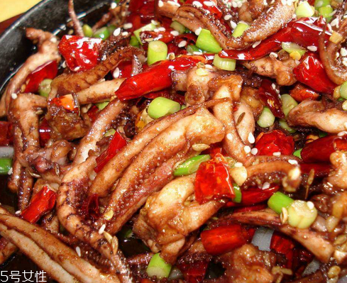 買(mǎi)魷魚(yú)怎么挑 看這五個(gè)指標(biāo)