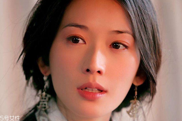 圓眼怎么畫(huà)眼線 增加成熟感是重點(diǎn)