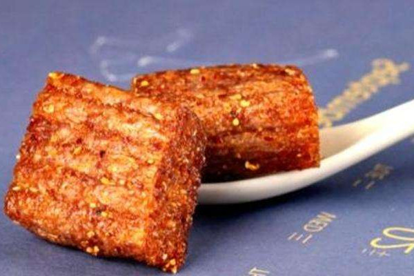 衛(wèi)龍辣條廠真的干凈么？辣條食品安全國家標(biāo)準(zhǔn)要來了