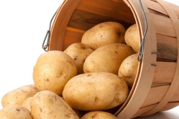 炒菜鹽放多了怎么辦？加這些食物可以避免菜過咸