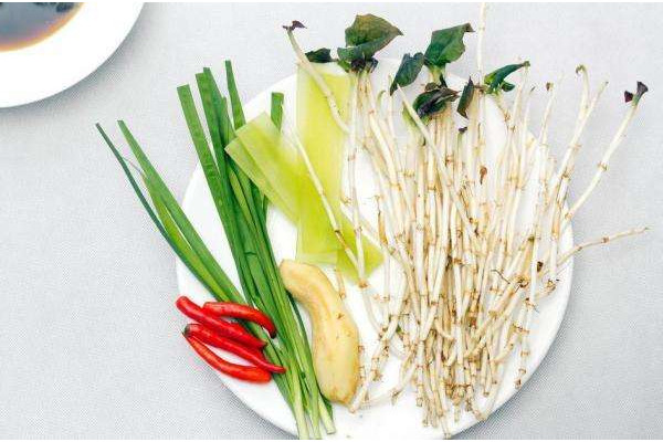 折耳根不能和什么一起吃？折耳根食用好處多