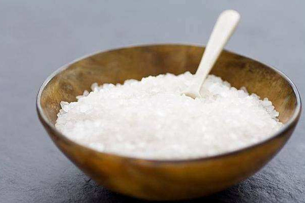 炒菜鹽放多了怎么辦？加這些食物可以避免菜過咸