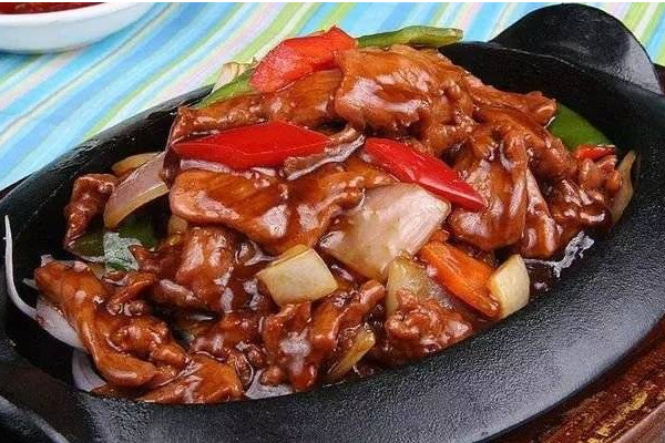 蠔油牛肉是哪個(gè)地方的菜？蠔油牛肉嫩是有竅門的